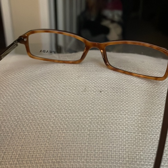 Prada Sunglasses 🕶 - Picture 5 of 7